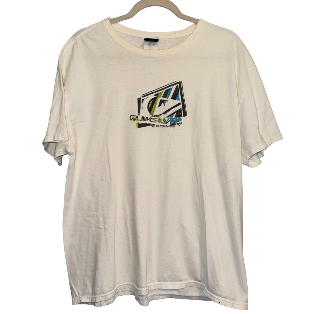 Y2K/90s retro Quicksilver short sleeve graphic t-shirt. Size Large
